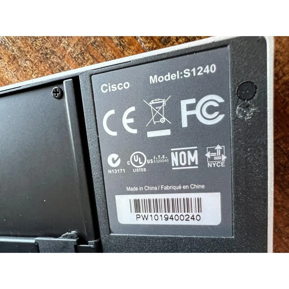 Flip Video SlideHD S1240 White Pocket Camcorder – For Parts/Not‎ Working